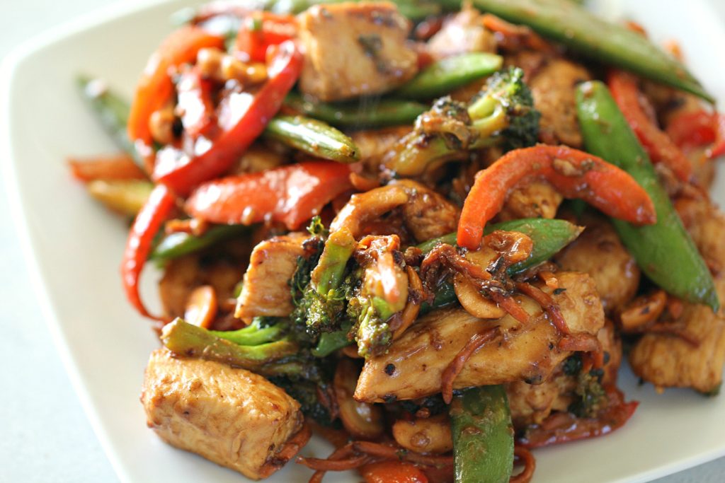Healthy One Pan Cashew Chicken and Vegetables | #site_title